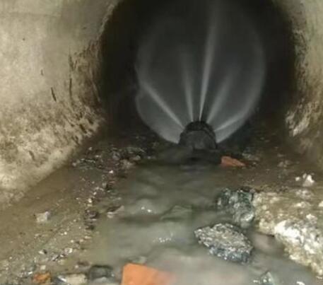 玛多市政管道清淤