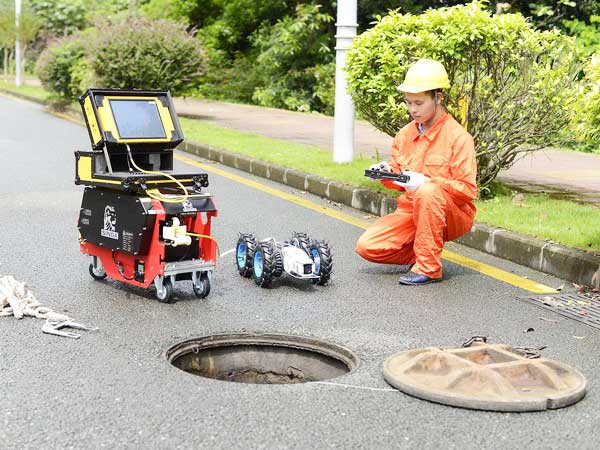 玛多管道机器人检测