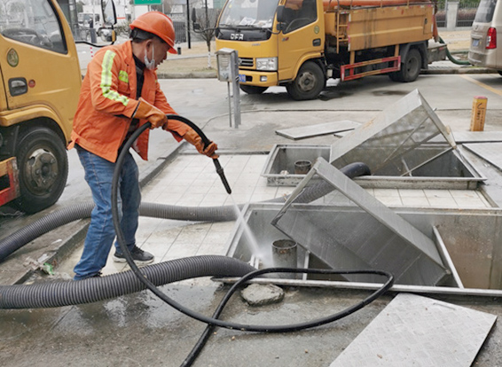 玛多隔油池清理