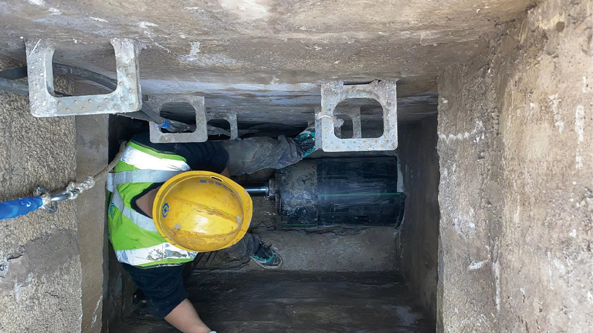 玛多HDPE短管内衬法