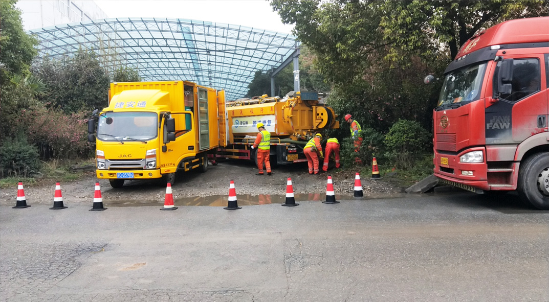 玛多成区雨污水管网“四位一体”检测疏通项目